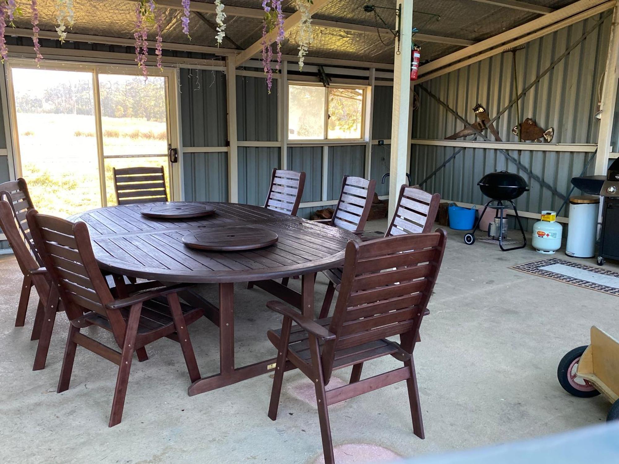 Relaxing At Acreage Holiday home *